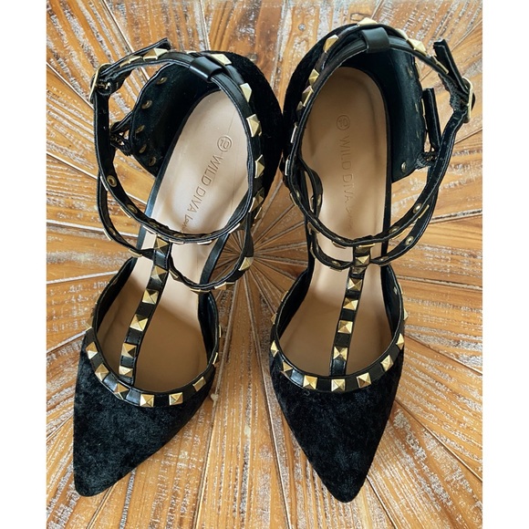 Size 10 EUC Wild Diva Studded Heels With Ankle Straps - Picture 4 of 11
